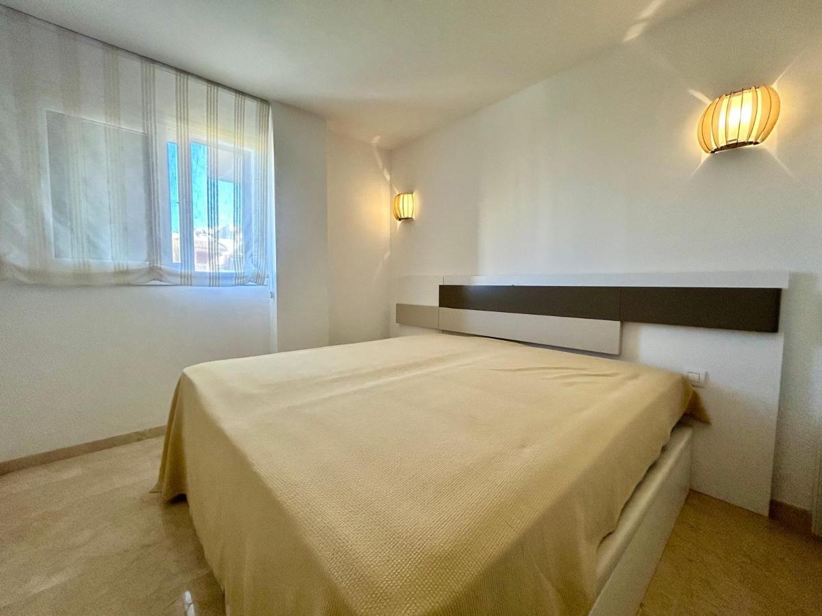 Appartamento a Torrevieja, Alicante, Spagna 3 camere da letto, 111 mq. N° 113001