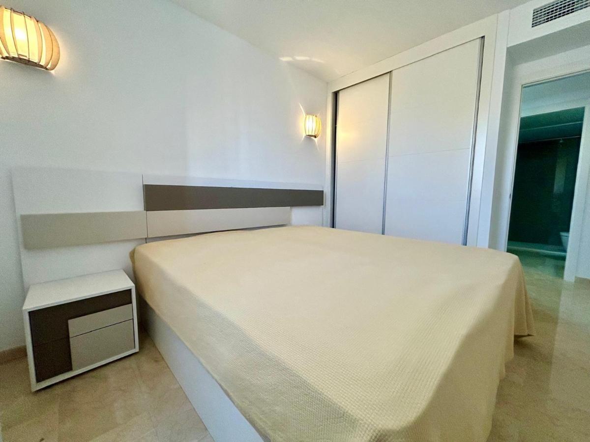 Appartamento a Torrevieja, Alicante, Spagna 3 camere da letto, 111 mq. N° 113001