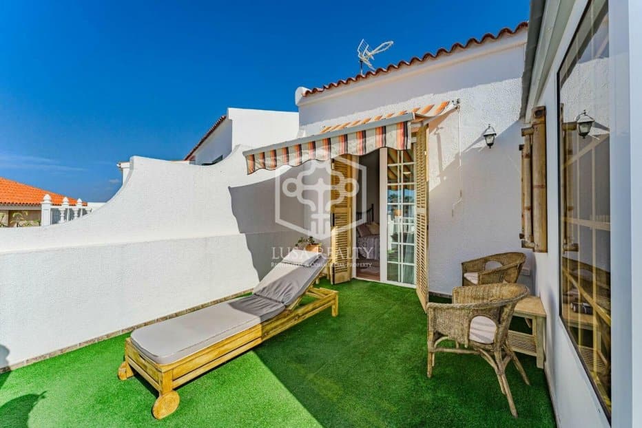 Villa in Adeje, Tenerife, Spain 3 bedrooms, 120 sq.m. No. 94467