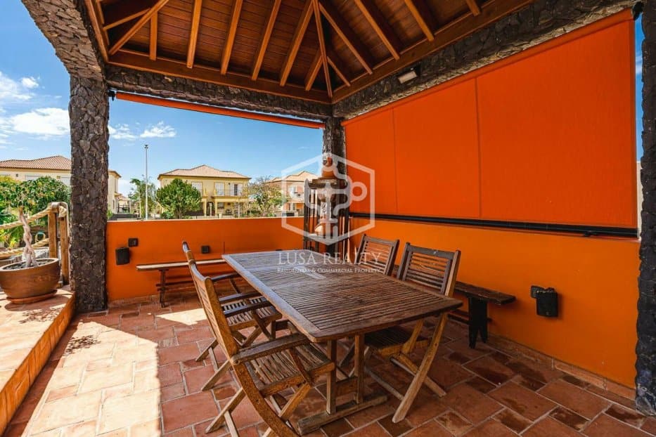 Villa en Adeje, Tenerife, España 5 dormitorios, 658 m2 No. 94470