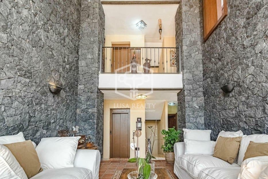 Villa en Adeje, Tenerife, España 5 dormitorios, 658 m2 No. 94470