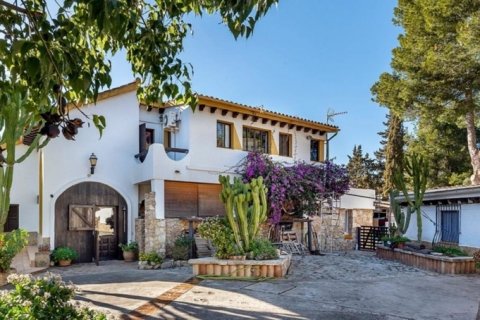 Villa in Costa De La Calma, Mallorca, Spain 5 bedrooms, 375 sq.m. No. 103801