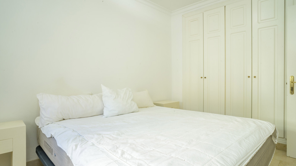 Apartment in Marbella, Malaga, Spain 3 bedrooms, 141.41 sq.m. No. 107905