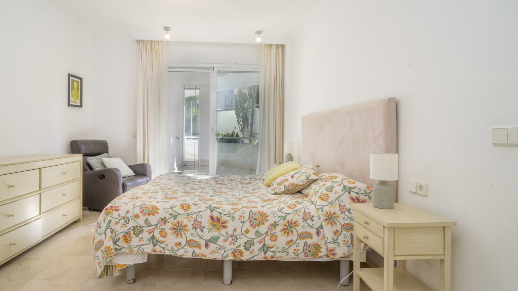 Apartment in Marbella, Malaga, Spain 3 bedrooms, 141.41 sq.m. No. 107905