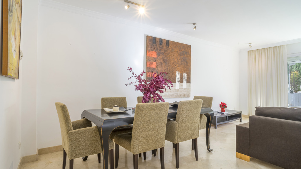 Apartment in Marbella, Malaga, Spain 3 bedrooms, 141.41 sq.m. No. 107905
