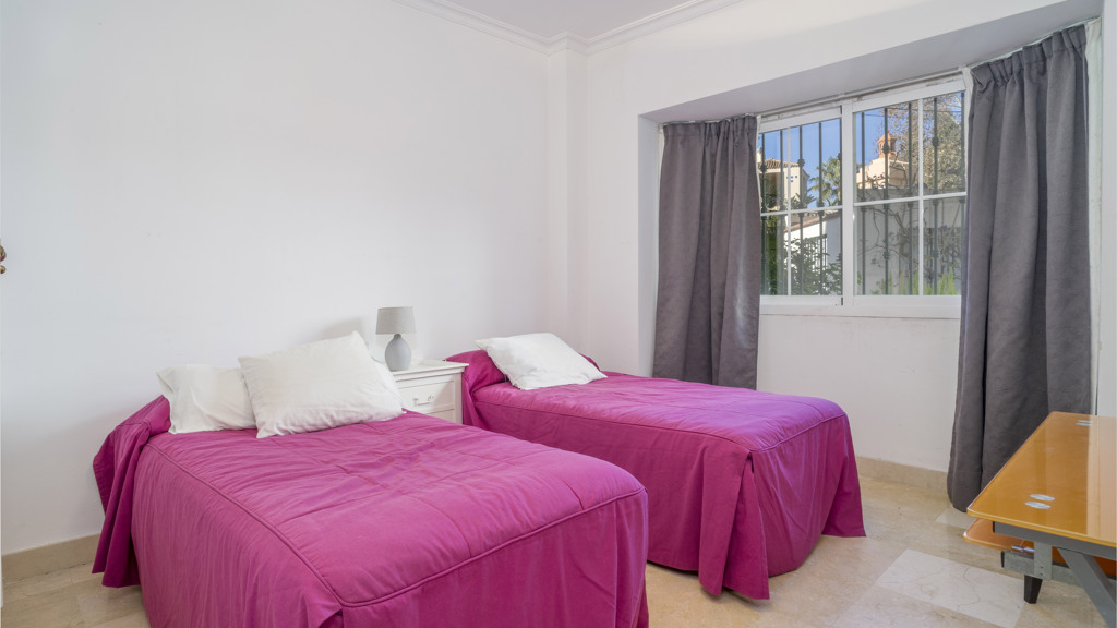 Apartment in Marbella, Malaga, Spain 3 bedrooms, 141.41 sq.m. No. 107905