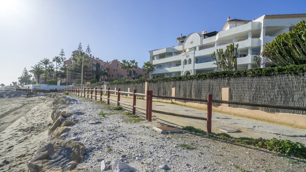 Apartment in Marbella, Malaga, Spain 3 bedrooms, 141.41 sq.m. No. 107905