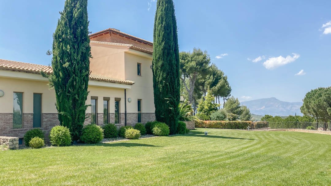 Villa in Penaguila, Alicante, Spain 7 bedrooms, 1529 sq.m. No. 84276
