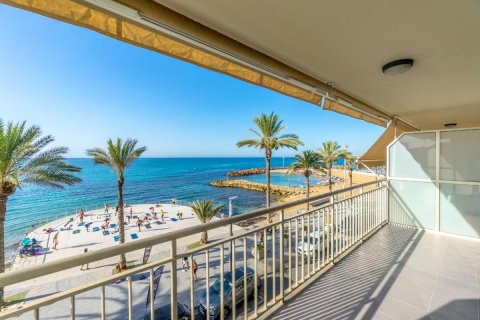 Apartment in Torrevieja, Alicante, Spain 4 bedrooms, 109 sq.m. No. 102469
