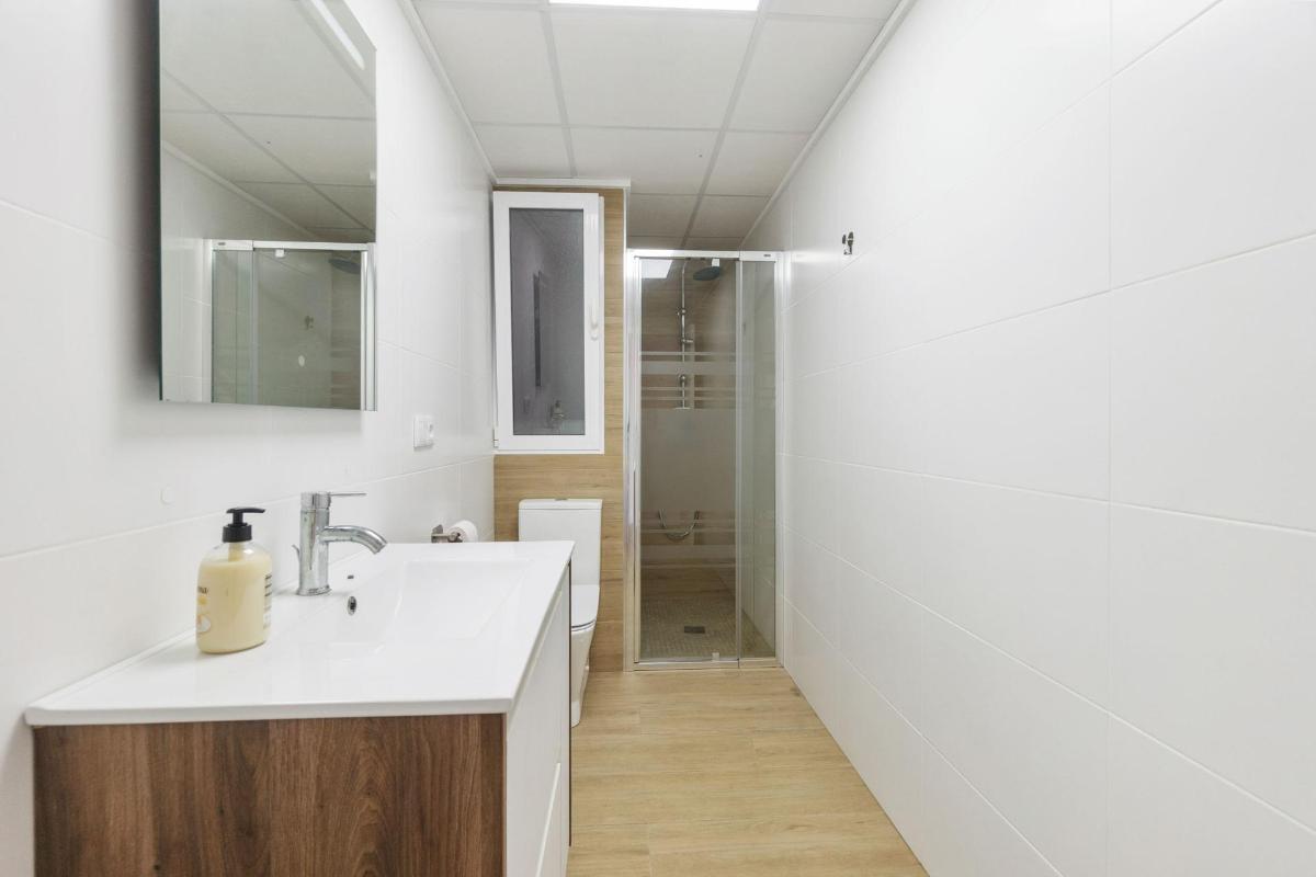 Apartment in Torrevieja, Alicante, Spain 4 bedrooms, 109 sq.m. No. 102469