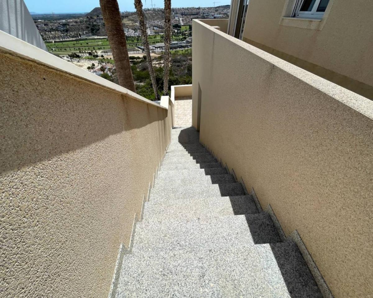 Villa à Ciudad Quesada, Alicante, Espagne 3 chambres, 80 m2 No. 102468