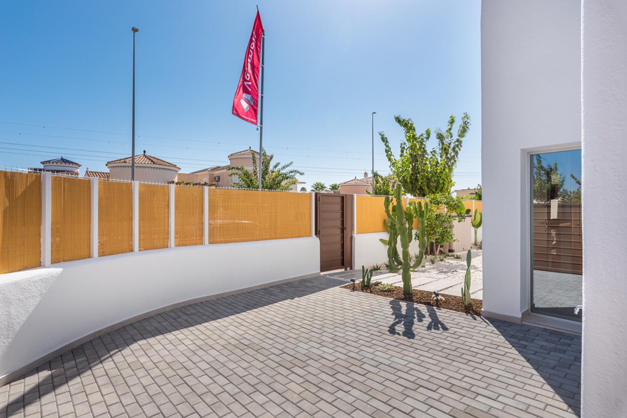 House in La Marina, Alicante, Spain 3 bedrooms, 113 sq.m. No. 101632