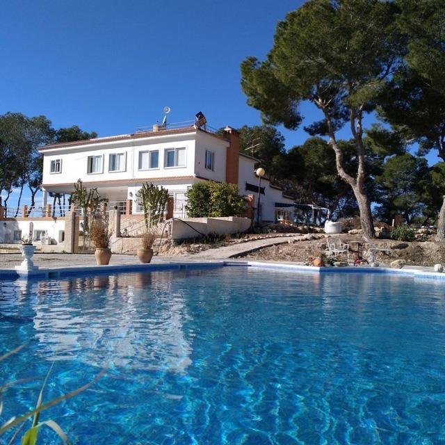 Dom w Los Balcones, Alicante, Hiszpania 8 sypialni, 480 mkw. nr 117367