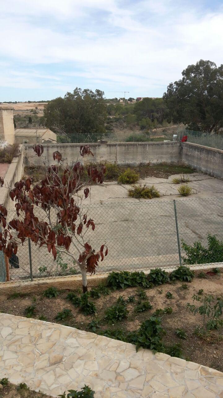 Dom w Los Balcones, Alicante, Hiszpania 8 sypialni, 480 mkw. nr 117367