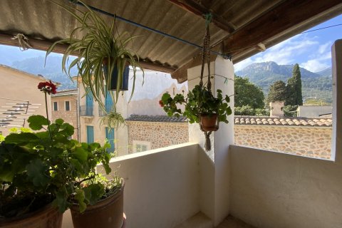 Kaupunkipientalo Soller, Mallorca, Espanja 6 makuuhuonetta, 402 m2 No. 32302