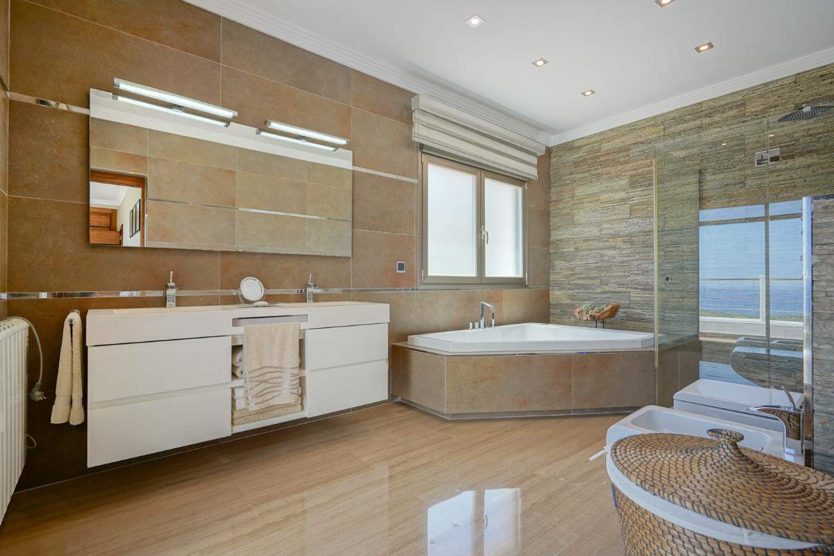Villa in Benissa, Alicante, Spanien 4 Schlafzimmer, 395 m2 Nr. 113066