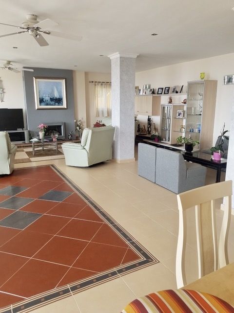 House à Altea, Alicante, Espagne 7 chambres, 350 m2 No. 95813