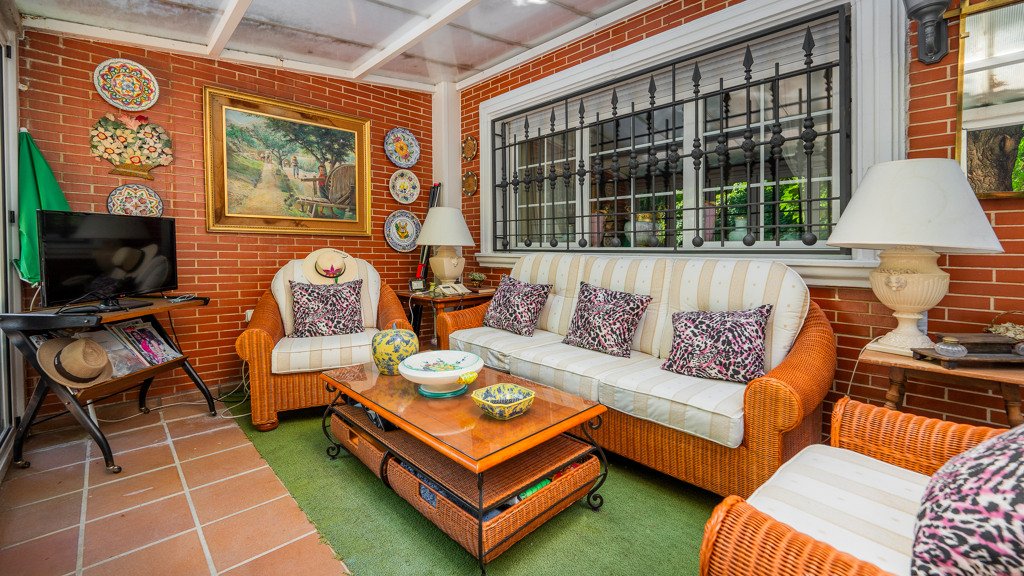 Villa i Madrid, Spanien 6 sovrum, 796 kvm. Nr. 102033