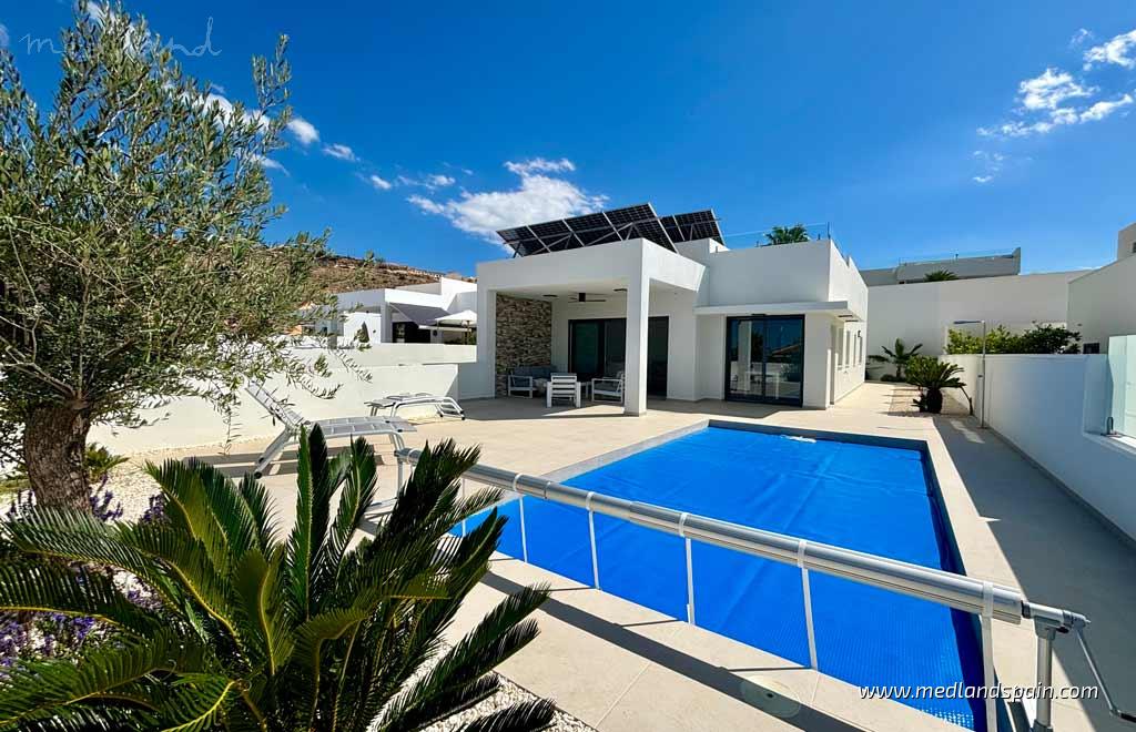 Villa en Benijófar, Alicante, España 3 dormitorios, 120 m2 No. 108610