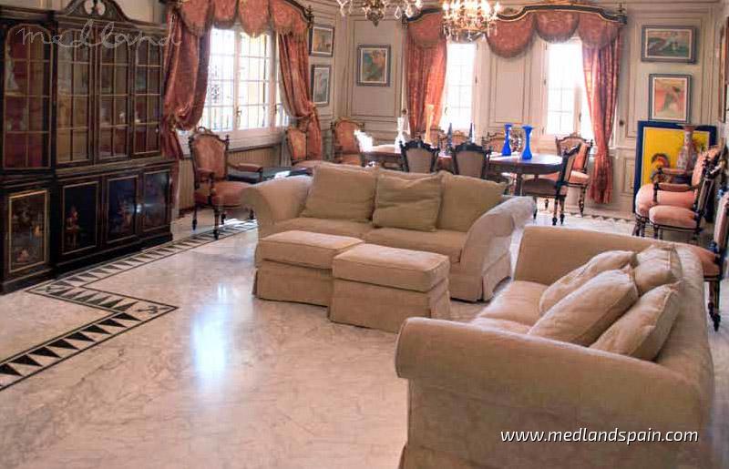 Villa in Villamartin, Alicante, Spain 5 bedrooms, 641.64 sq.m. No. 9405