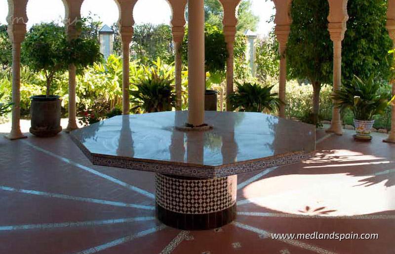 Villa in Villamartin, Alicante, Spain 5 bedrooms, 641.64 sq.m. No. 9405