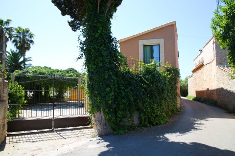Finca en Selva, Mallorca, España 2 dormitorios, 150 m2 No. 111752
