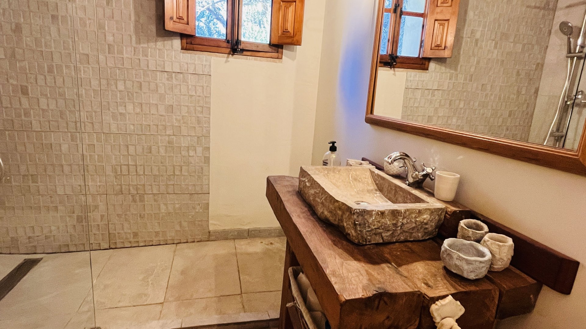 Finca en Sencelles, Mallorca, España 2 dormitorios, 250 m2 No. 111960