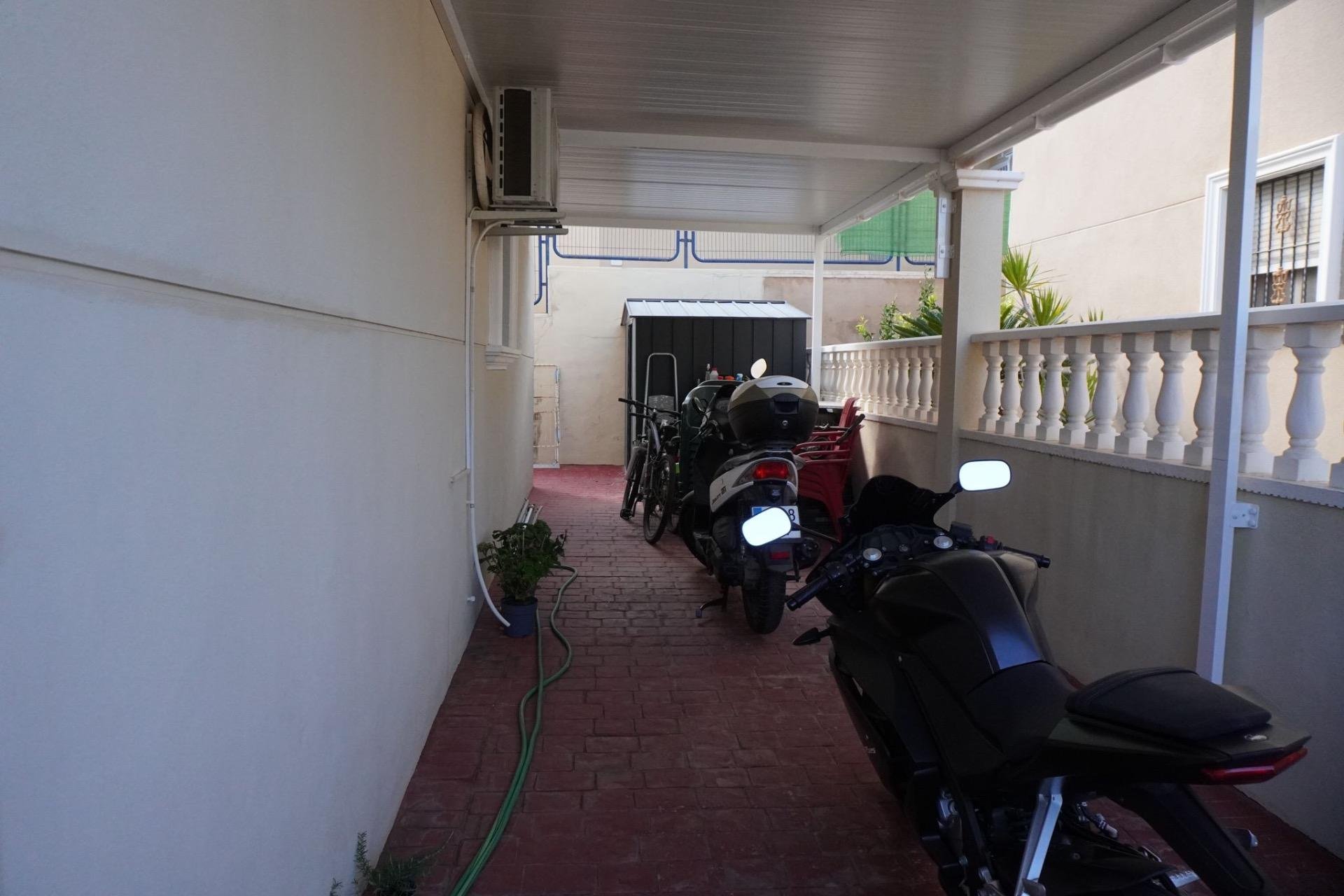 Huvila San Miguel de Salinas, Alicante, Espanja 3 makuuhuonetta, 120 m2 No. 115469
