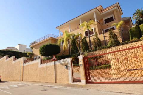 Villa in Altea, Alicante, Spain 5 bedrooms, 630 sq.m. No. 115356