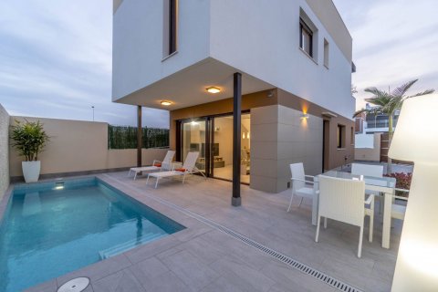 Сasa en San Pedro del Pinatar, Murcia, España 4 dormitorios, 105 m2 No. 23262