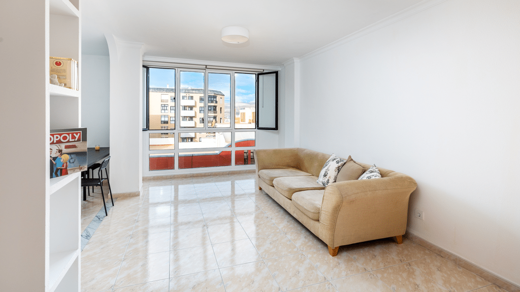 Apartment in Las Palmas De Gran Canaria, Gran Canaria, Spain 3 bedrooms, 105 sq.m. No. 102806