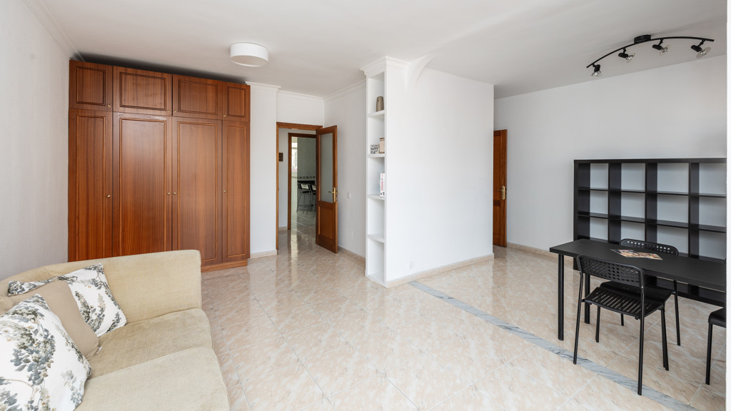 Apartment in Las Palmas De Gran Canaria, Gran Canaria, Spain 3 bedrooms, 105 sq.m. No. 102806