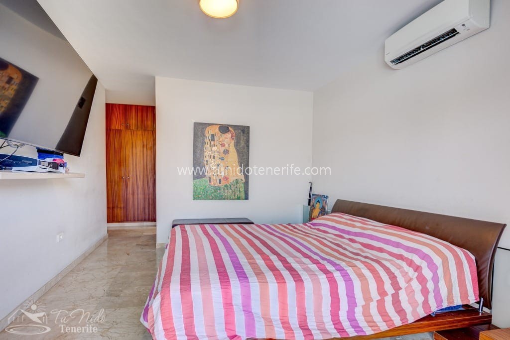 Villa en Torviscas, Tenerife, España 4 dormitorios, 160 m2 No. 90926