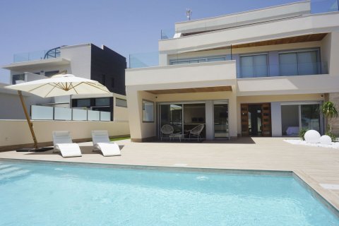 Villa i Alicante, Spanien 4 sovrum, 336 kvm. Nr. 95557