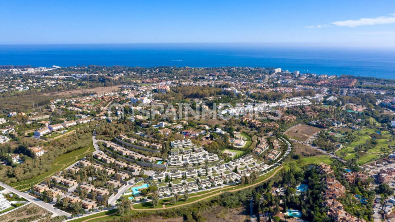Villa Estepona, Malaga, Spānijā 3 istabas, 181 m2 Nr. 48398