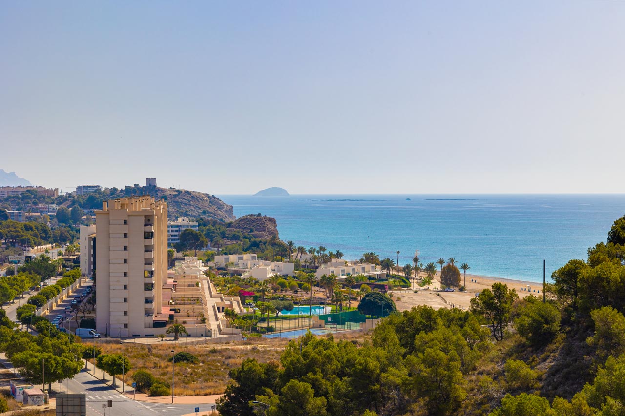 Apartment in Villajoyosa, Alicante, Spain 2 bedrooms, 76 sq.m. No. 101625