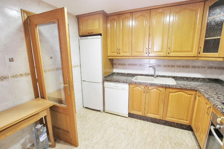Hus i Guardamar del Segura, Alicante, Spanien 4 sovrum, 167 kvm. Nr. 91366