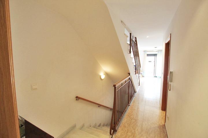 Hus i Guardamar del Segura, Alicante, Spanien 4 sovrum, 167 kvm. Nr. 91366