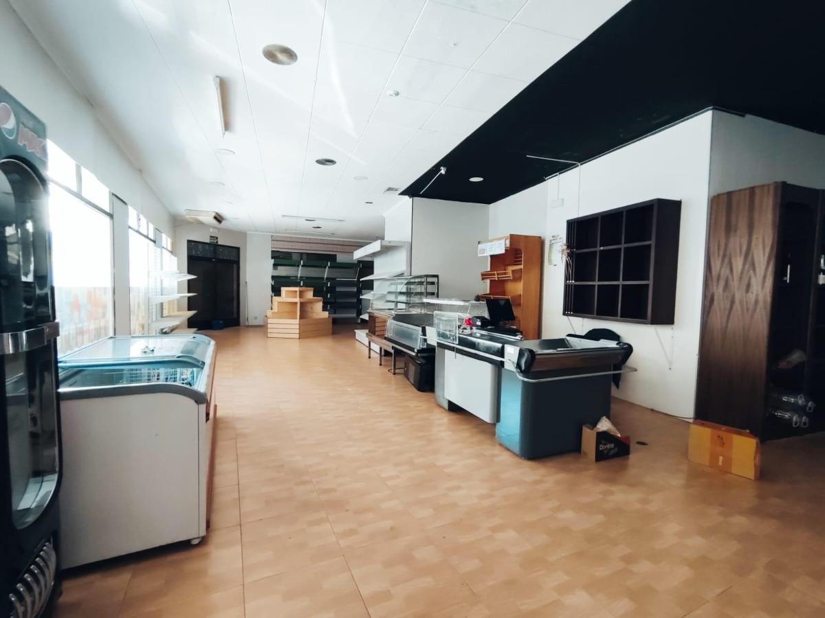 Commercial property in Guardamar del Segura, Alicante, Spain 290 sq.m. No. 99306