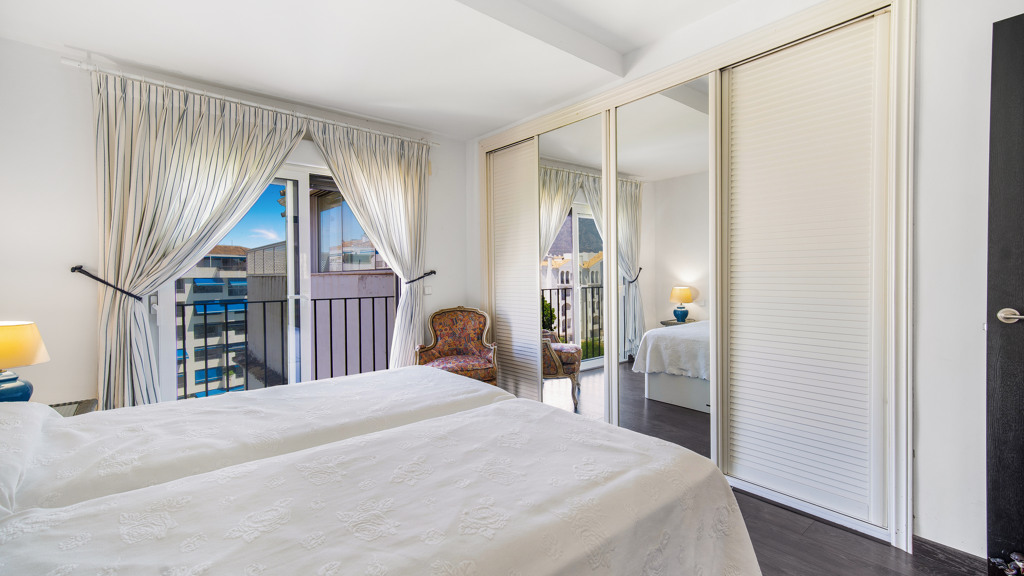 Takvåning i Marbella, Malaga, Spanien 3 sovrum, 208 kvm. Nr. 107130
