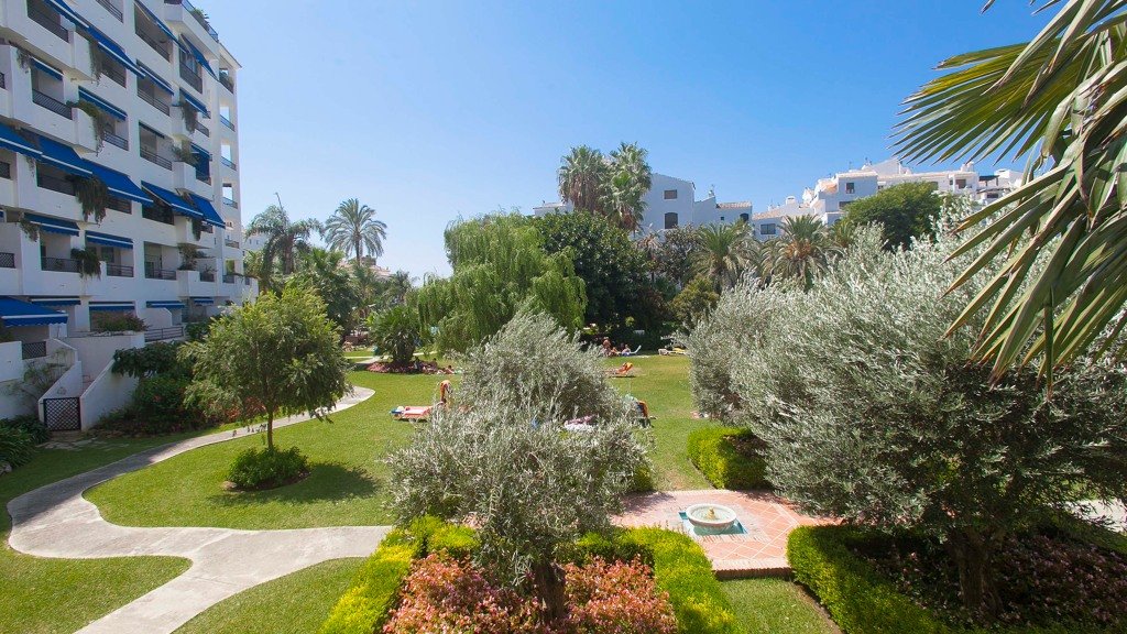 Takvåning i Marbella, Malaga, Spanien 3 sovrum, 208 kvm. Nr. 107130