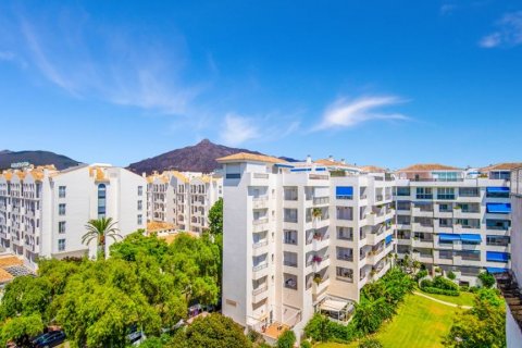 Penthouse in Marbella, Malaga, Spain 3 bedrooms, 208 sq.m. No. 107130