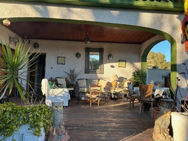 Villa i Dehesa De Campoamor, Alicante, Spanien 3 sovrum, 200 kvm. Nr. 115708