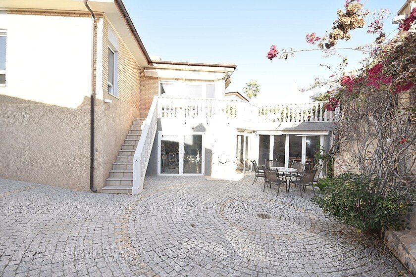 Villa in La Zenia, Alicante, Spanien 4 Schlafzimmer, 240 m2 Nr. 117577