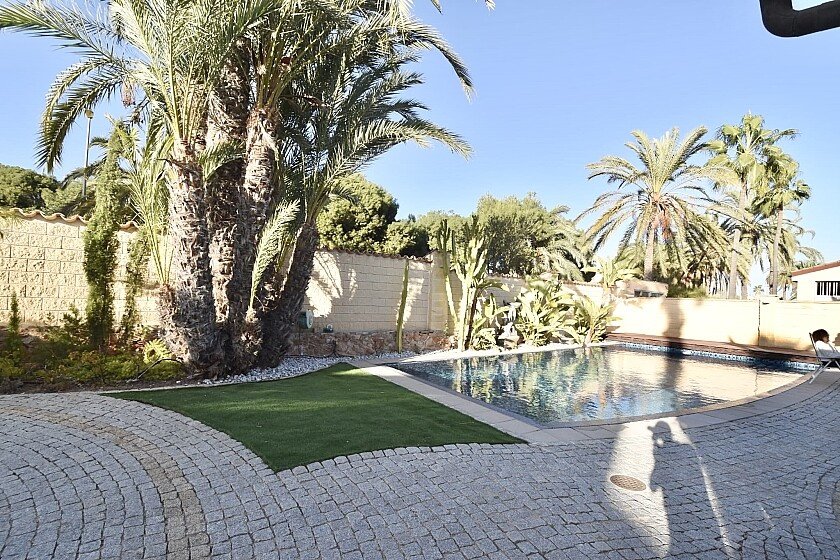 Villa in La Zenia, Alicante, Spanien 4 Schlafzimmer, 240 m2 Nr. 117577