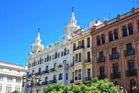 Liikekiinteistö Cordoba, Espanja 29 makuuhuonetta, 1400 m2 No. 117574