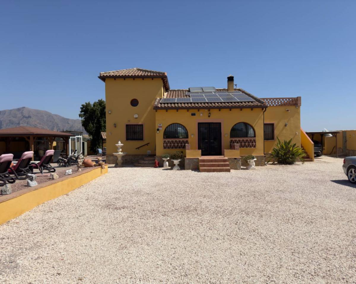 Finca a Orihuela, Alicante, Spagna 3 camere da letto, 138 mq. N° 102467