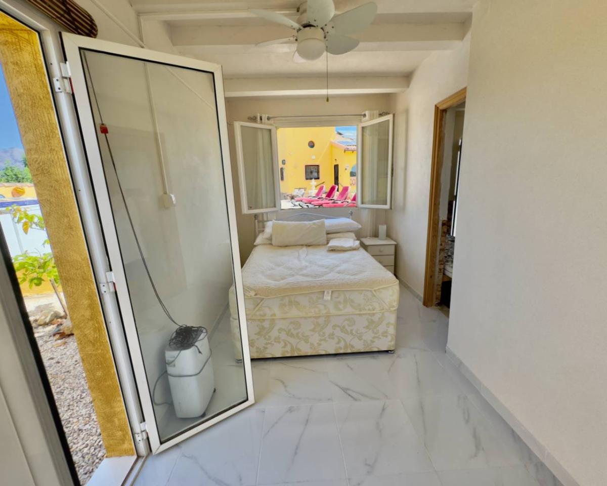 Finca a Orihuela, Alicante, Spagna 3 camere da letto, 138 mq. N° 102467