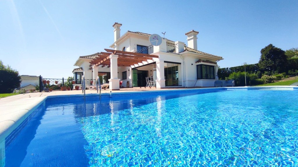 Villa en Arcos de la Frontera, Cádiz, España 6 dormitorios, 435 m2 No. 105685