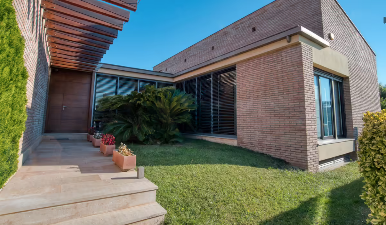 Dom w Sant Feliu de Guixols, Girona, Hiszpania 4 sypialnie, 380 mkw. nr 35609